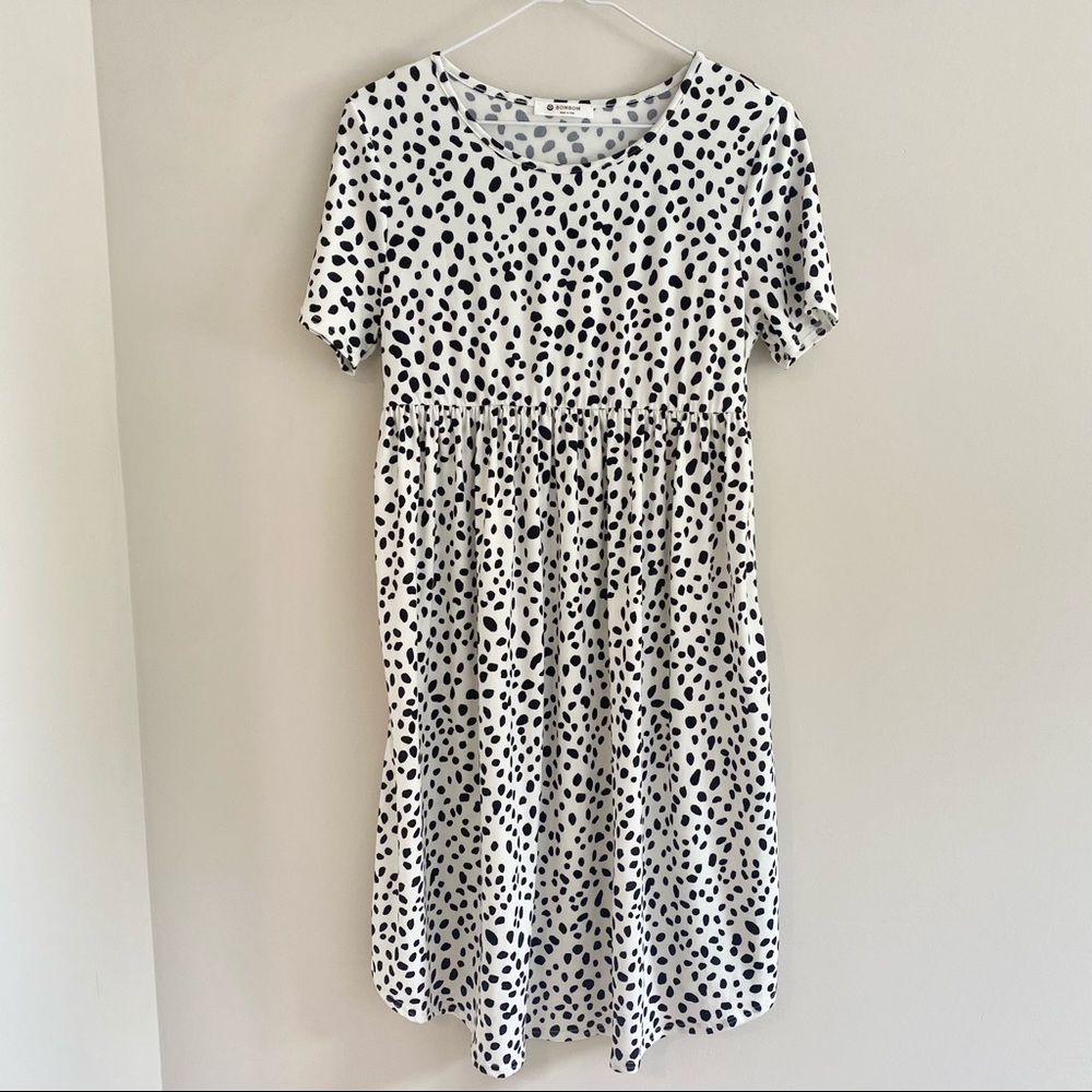Boutique dress black and white knit brand new